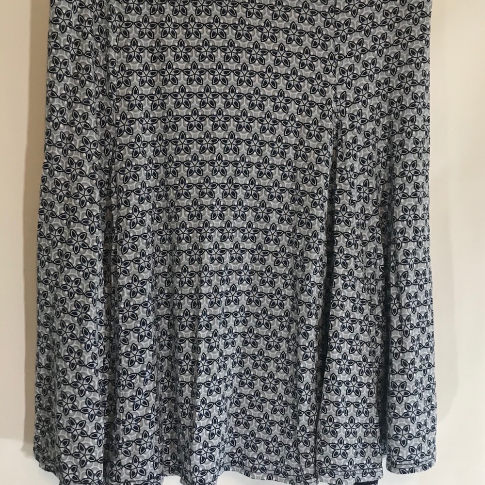 Max studios knit skater full a line skirt